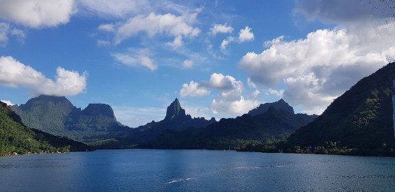 Morrea, the Island and its incredible bay, Hollywood Favorite.